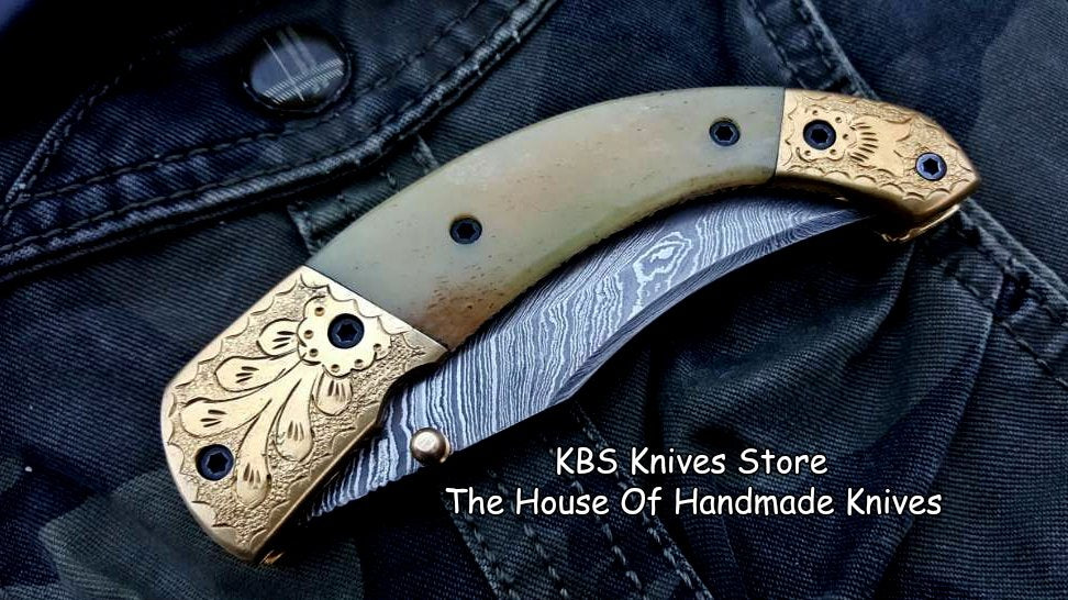 Exquisite Handmade Damascus Steel Folding Knife for Collectors - Korvel