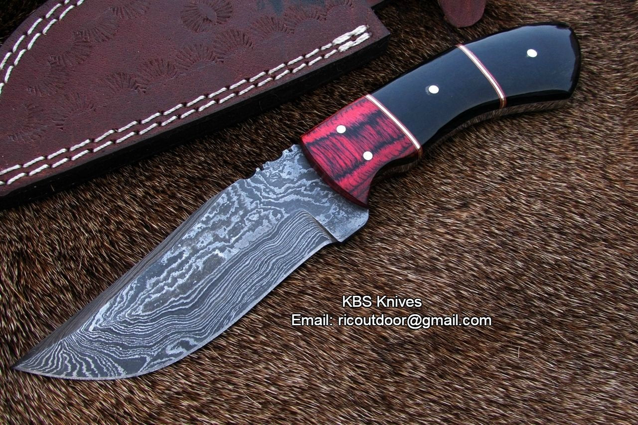 Exquisite Handmade Damascus Steel Skinner Knife - Korvel