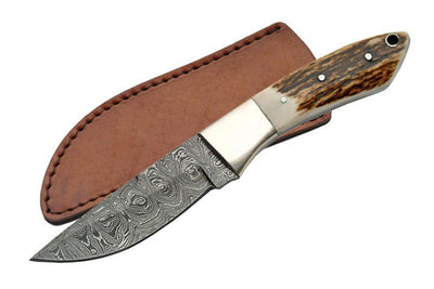 Handcrafted Damascus Steel Skinning Knife with Stag Horn Handle - Korvel