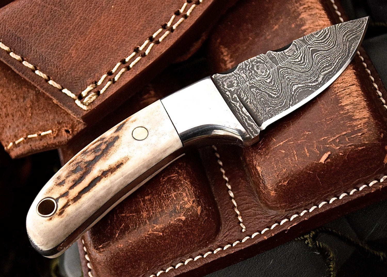 Artisan Crafted Mini Skinner Knife with New Zealand Red Stag Antler Handle - Korvel