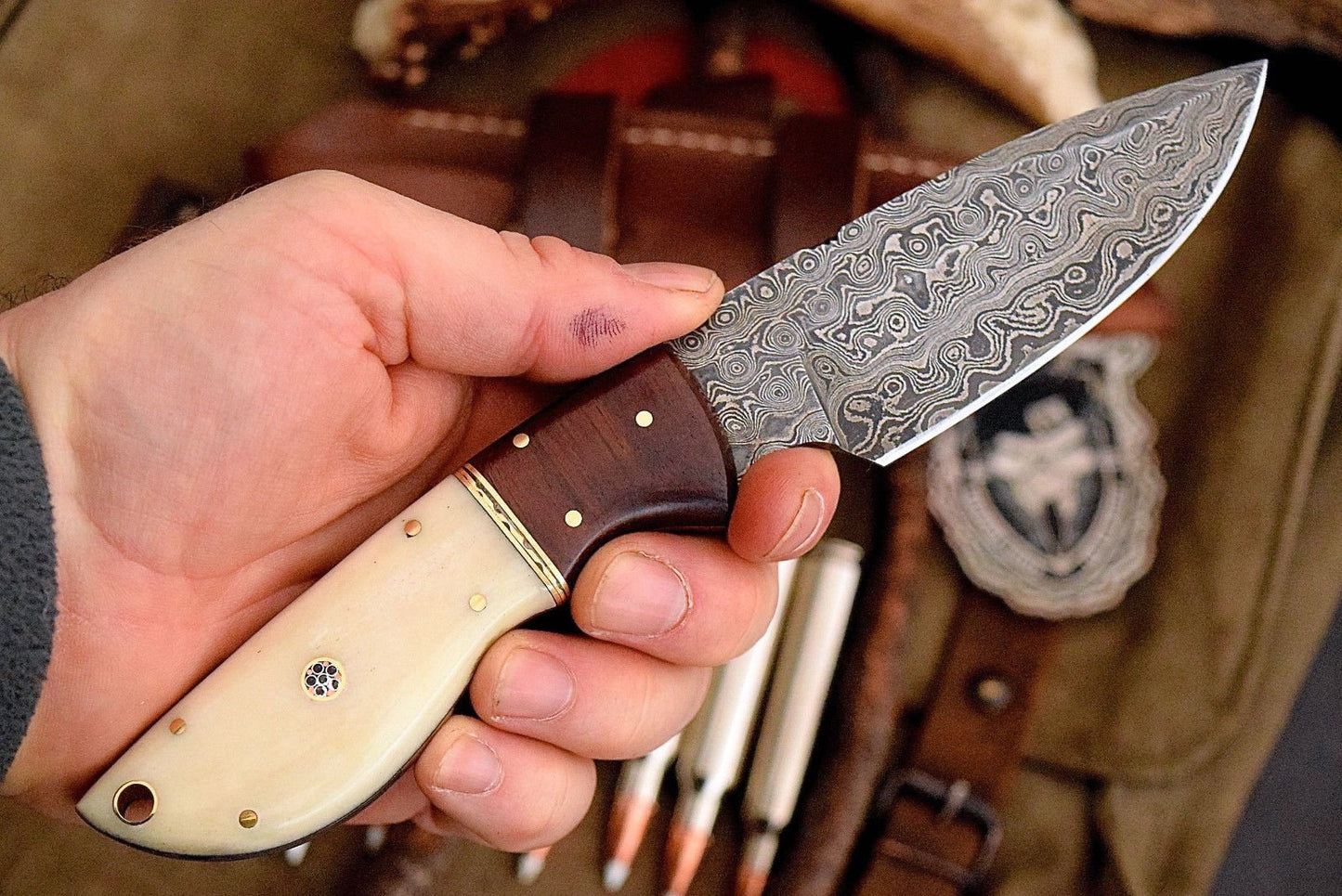 Artisan Damascus Deer Skinning Knife – Elegant Rosewood & Bone Handle, 8.5" with Leather Sheath - Korvel