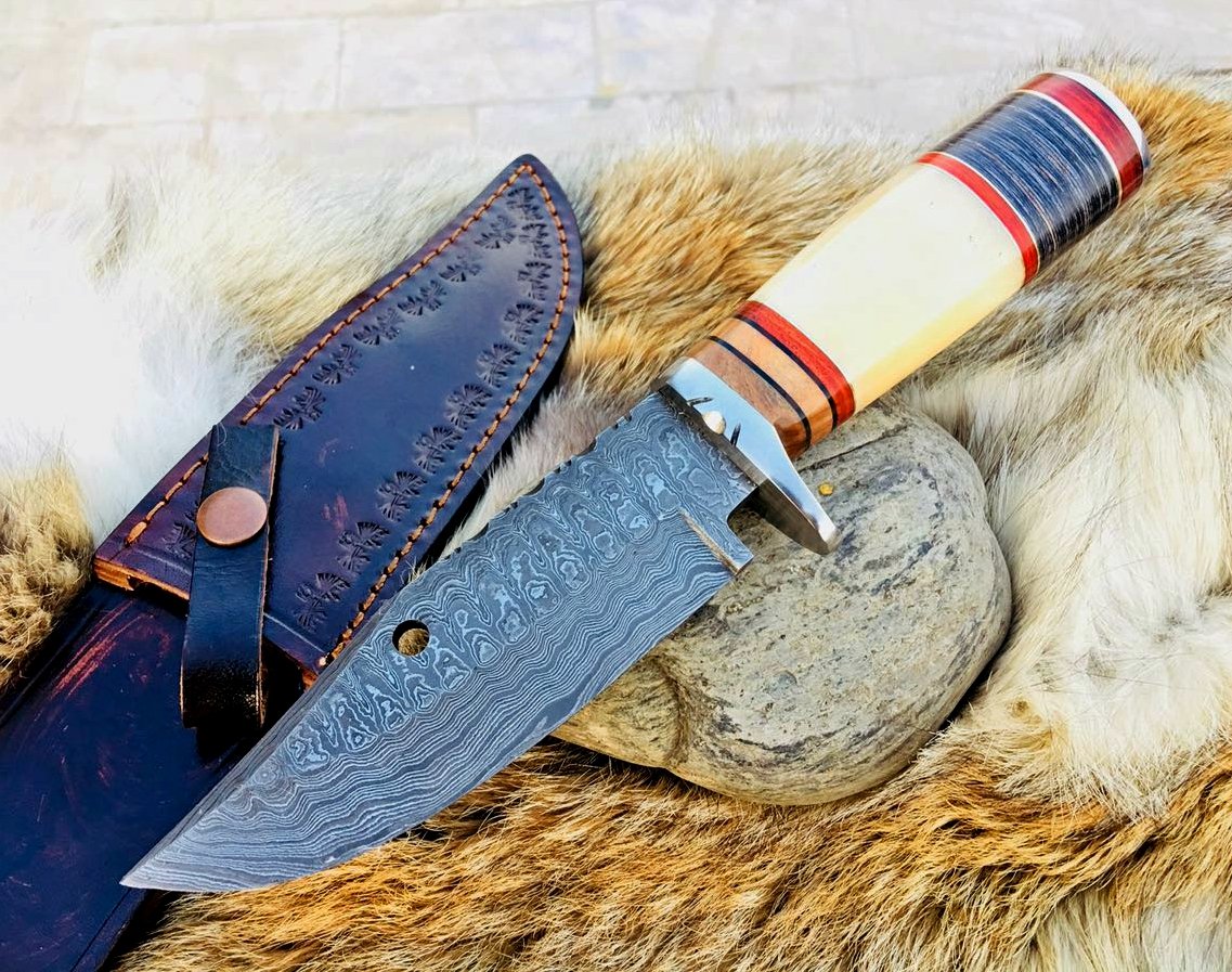 Premium Custom Big Hunting Knife with Exquisite Damascus Steel Blade - Korvel