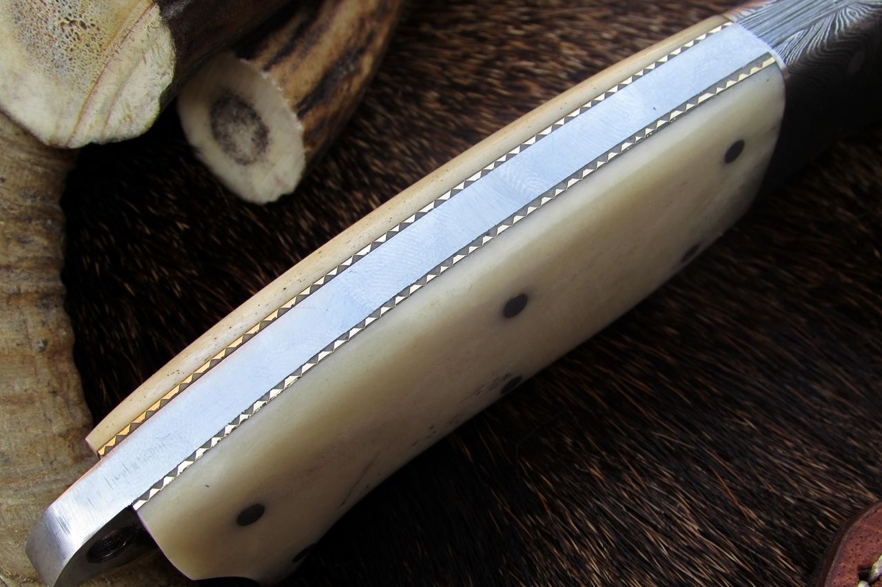 Premium Handmade Damascus Steel Hunting Knife - Korvel