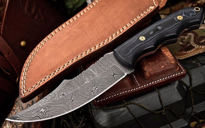 Premium Custom Hunters Knife with Damascus Steel Blade - Korvel