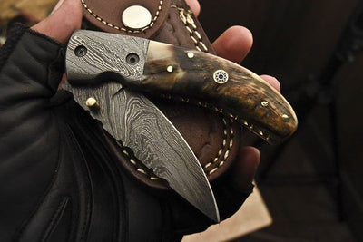 Premium Damascus Steel Folding Knife with Sheep Horn Handle - Korvel