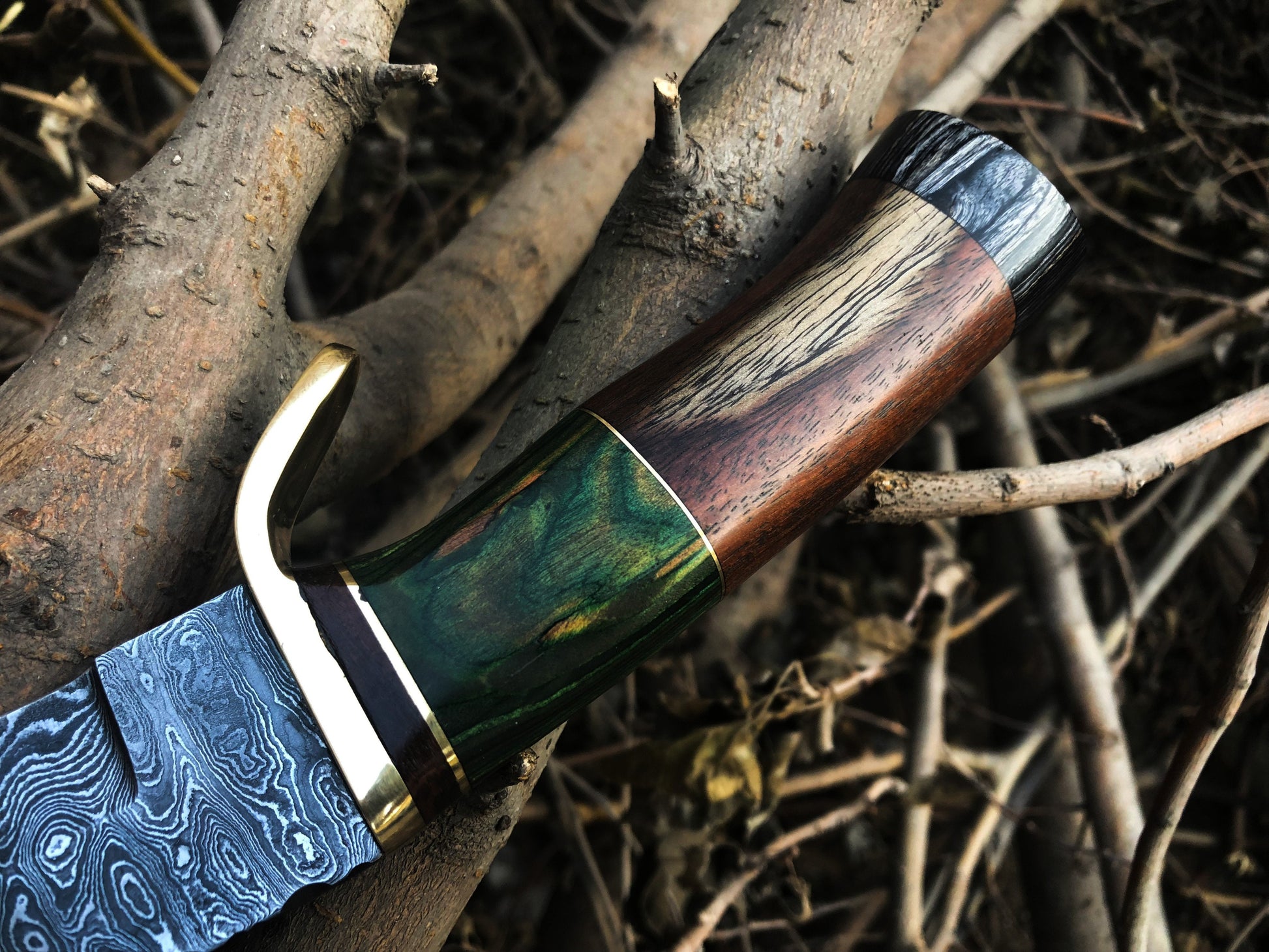 Exquisite Custom Handmade Damascus Steel Hunting Knife - Korvel