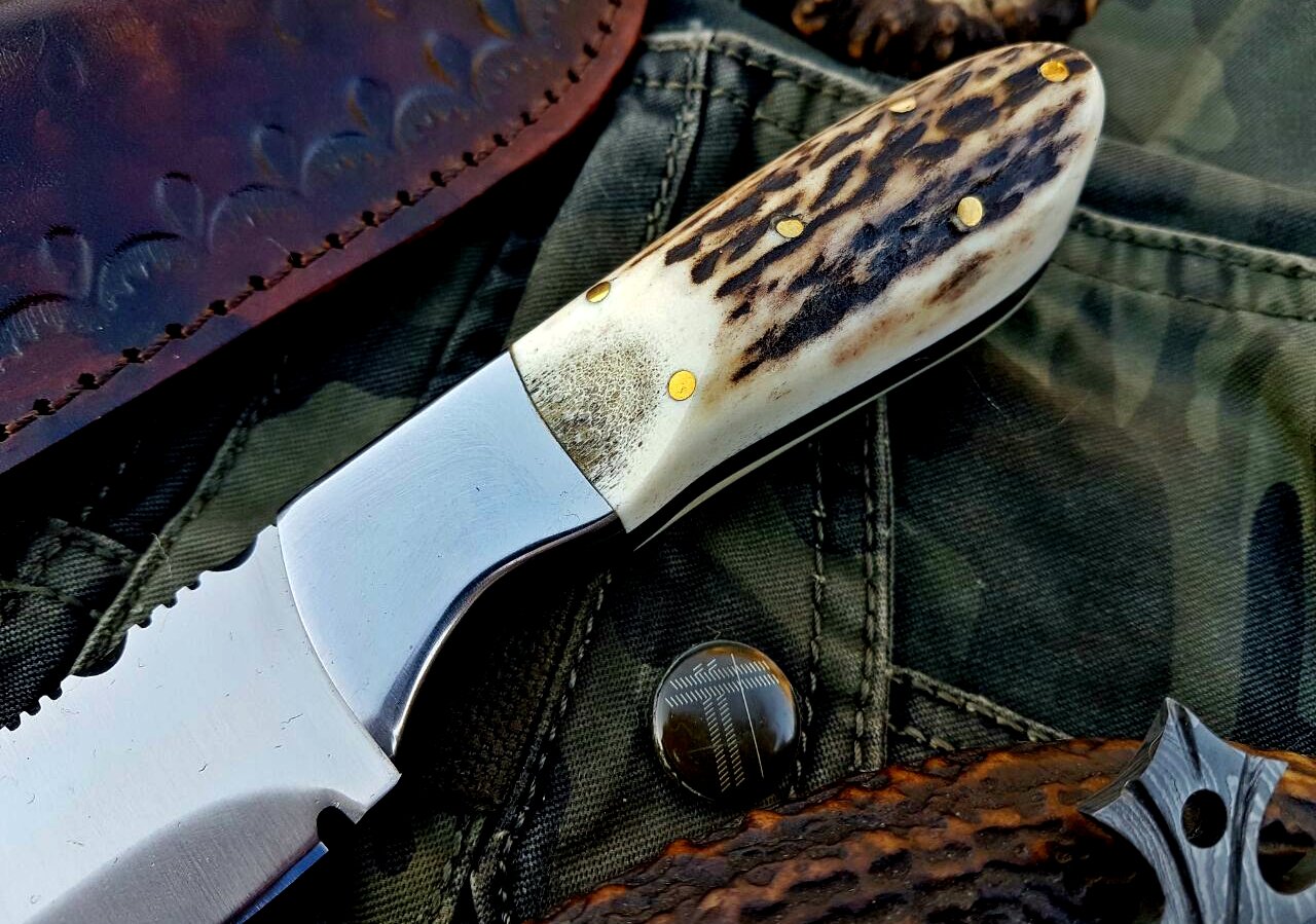 Premium Custom D2 Tool Steel Skinning Knife for Hunters - Korvel