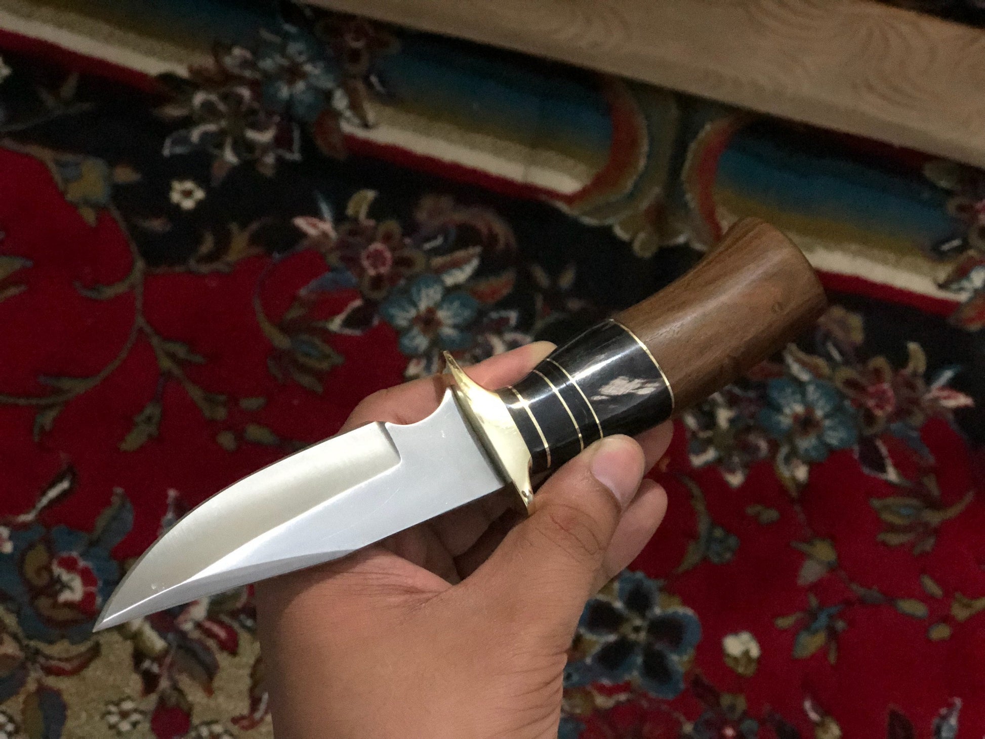 Premium Custom D2 Steel Skinning Knife with Elegant Rosewood Handle - Korvel