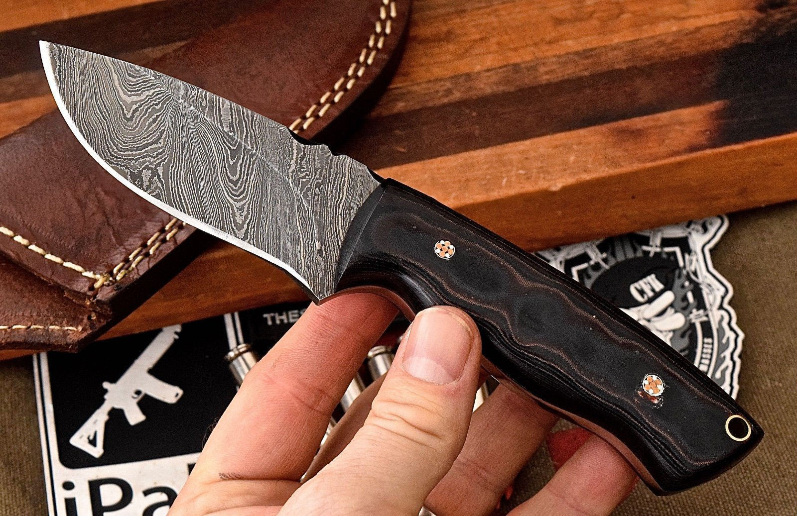 Premium Custom Damascus Steel Hunting and Camping Knife - Korvel