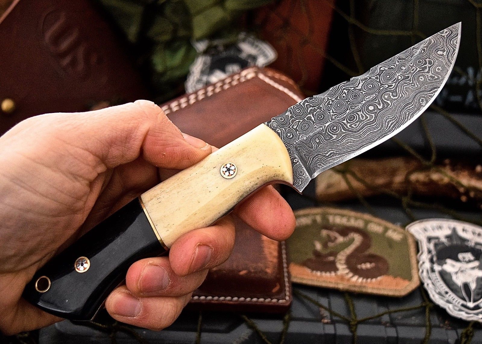 Handcrafted Damascus Steel Skinning Knife with Camel Bone Handle - Korvel