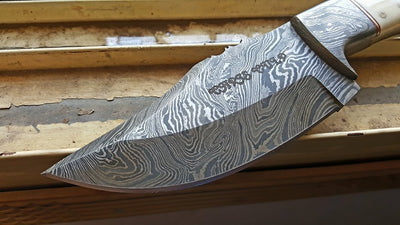 Personalized Full Tang Damascus Steel Skinner Knife - Korvel