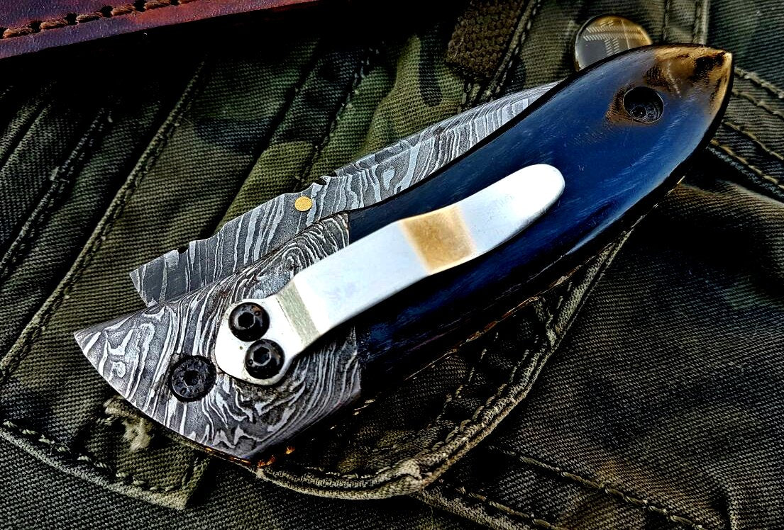 Exquisite Custom Damascus Steel Folding Knife with Pocket Clip - Korvel