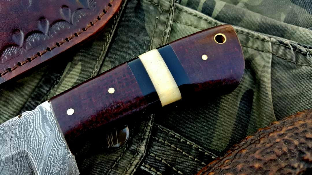 Artisan Crafted Twist Damascus Steel Skinning Knife - Korvel