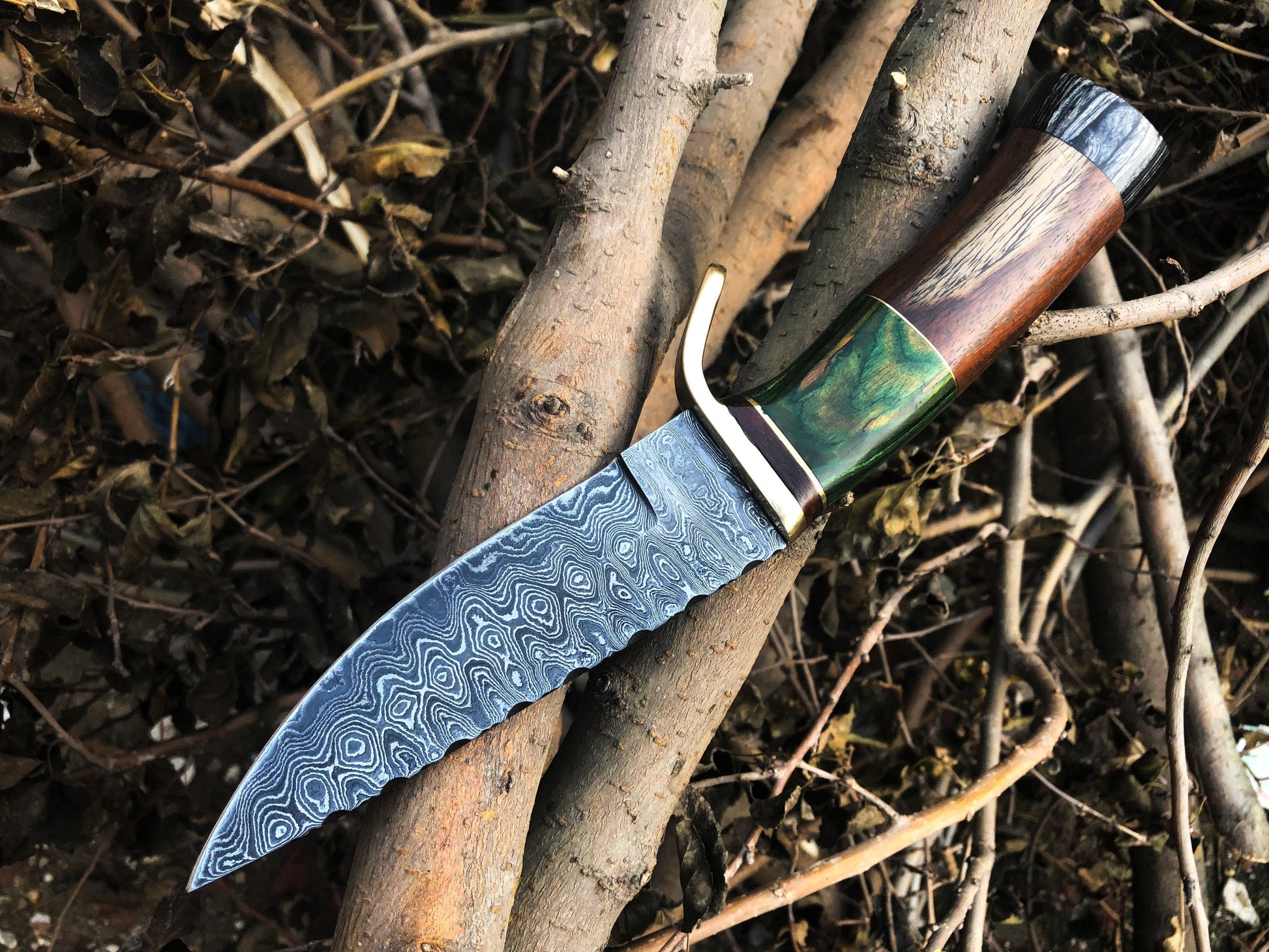 Exquisite Custom Handmade Damascus Steel Hunting Knife - Korvel