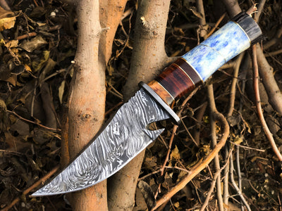 Exquisite Handcrafted Damascus Steel Hunting Knife - Korvel