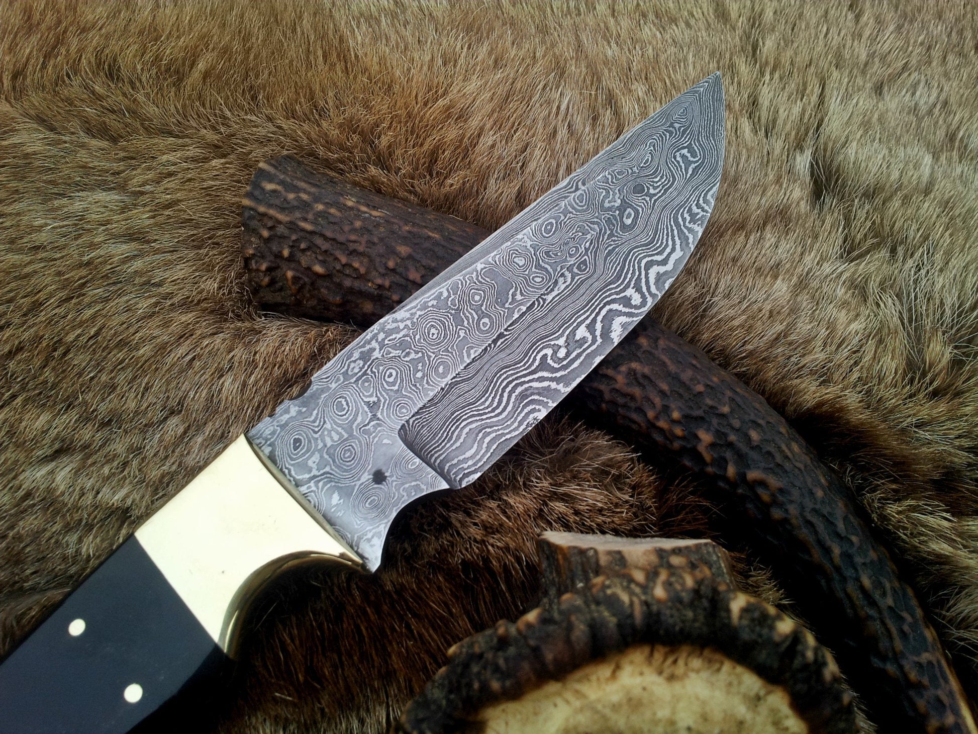KBS Knives: Premium Handmade Fixed-Blade Hunting Knife | Unique Raindrops Damascus Steel | 10-Inch - Korvel