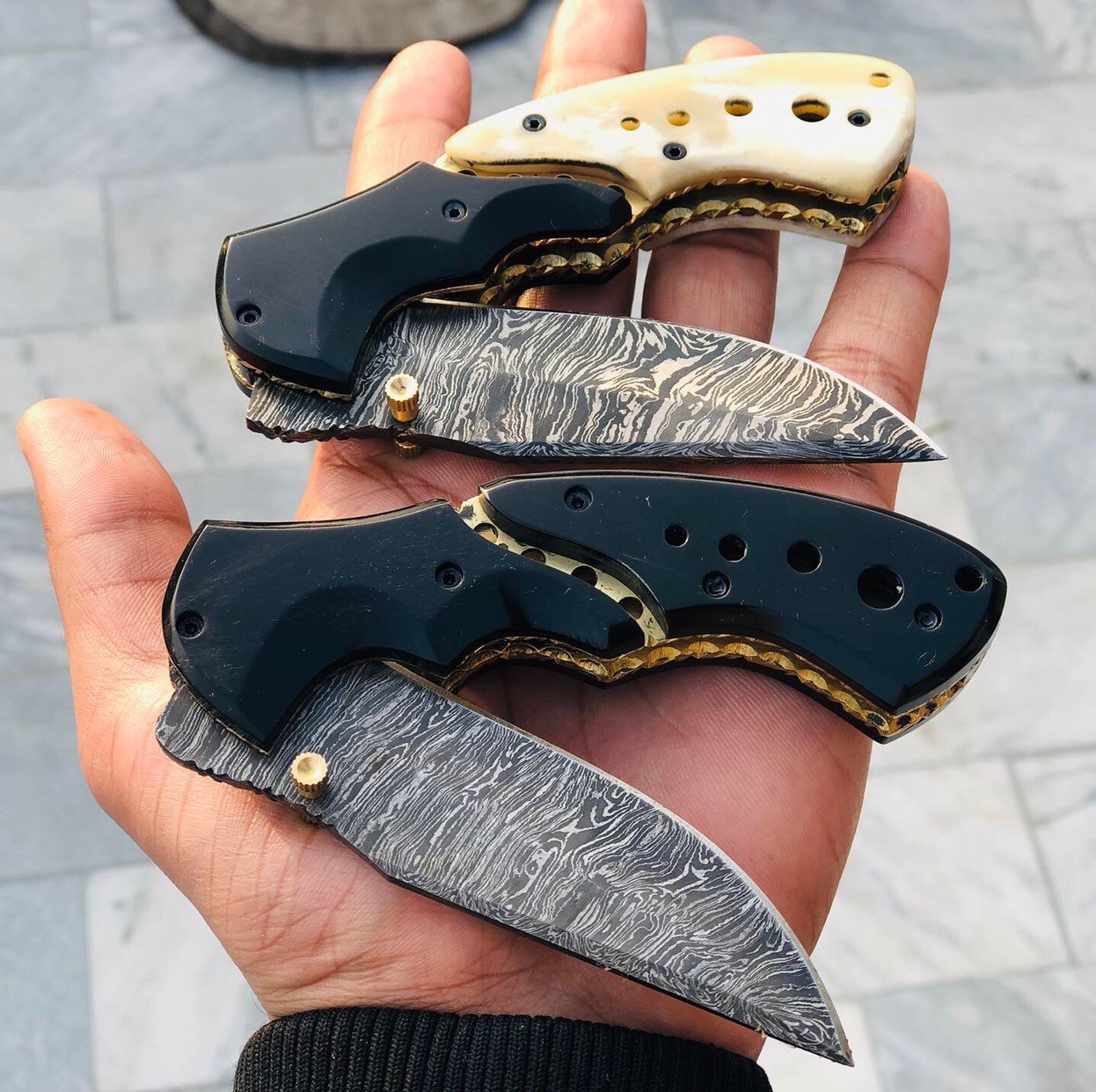 Premium Custom Damascus Steel EDC Folding Knife with Clip and Leather Case - Korvel