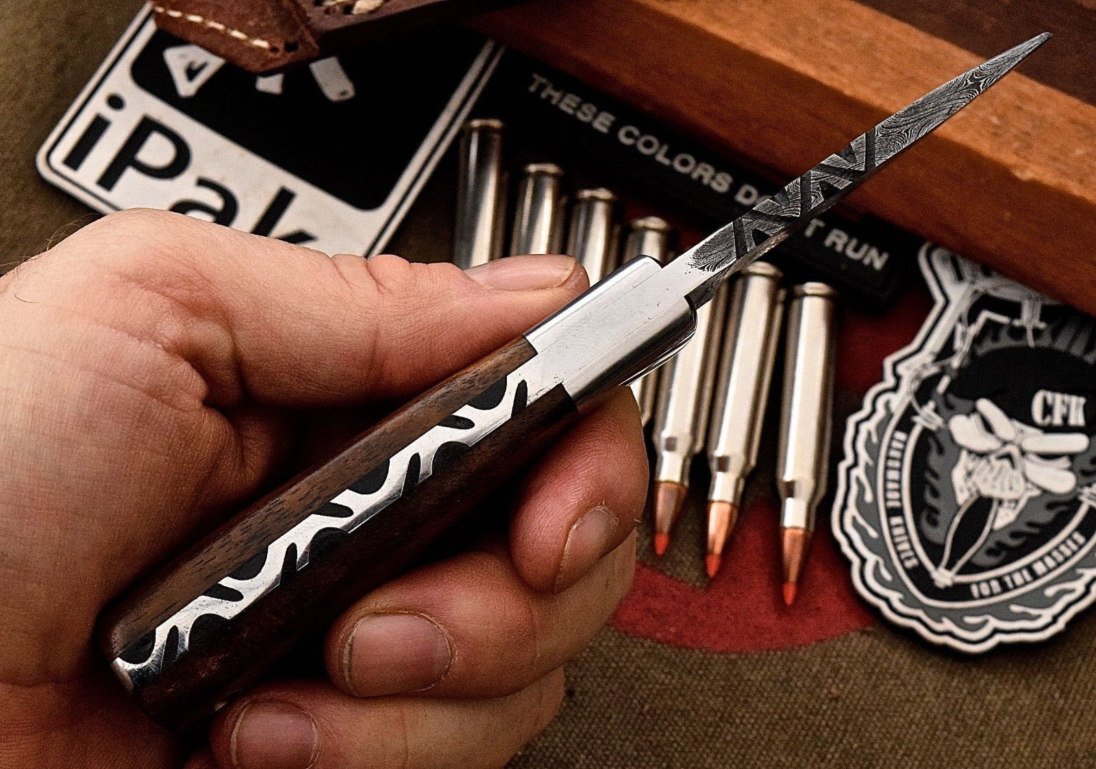 Premium Custom Damascus Steel Hunting and Camping Knife - Korvel