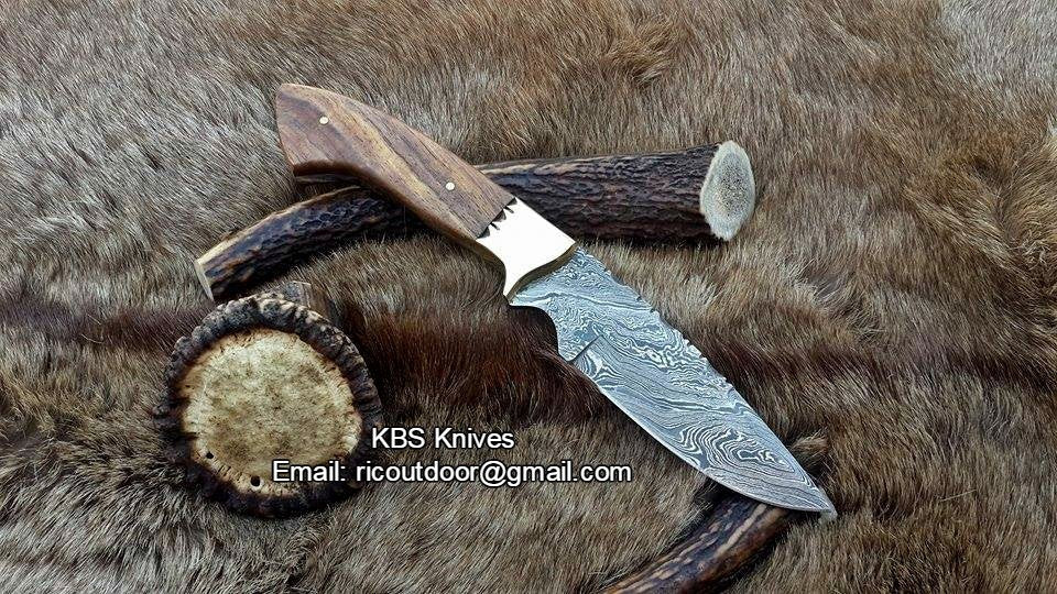 Premium Damascus Steel Hunting Knife - 9-Inch Custom Craftsmanship with Rosewood Handle - Korvel
