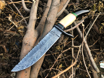 Exclusive Holiday Offer: Custom Handmade Damascus Steel Hunting Knife - Korvel