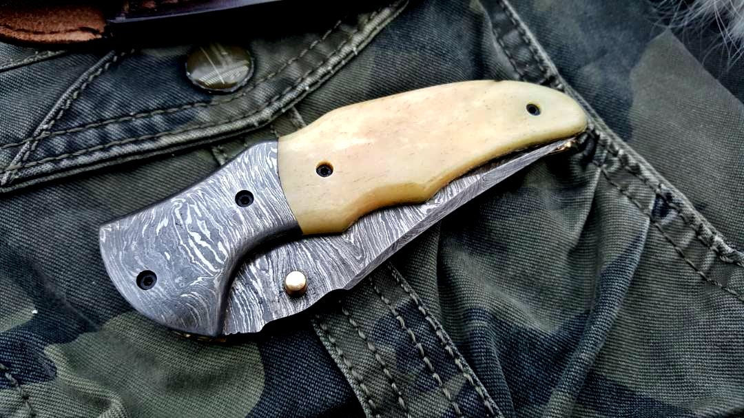 Artisan Crafted Damascus Steel Folding Pocket Knife - Korvel