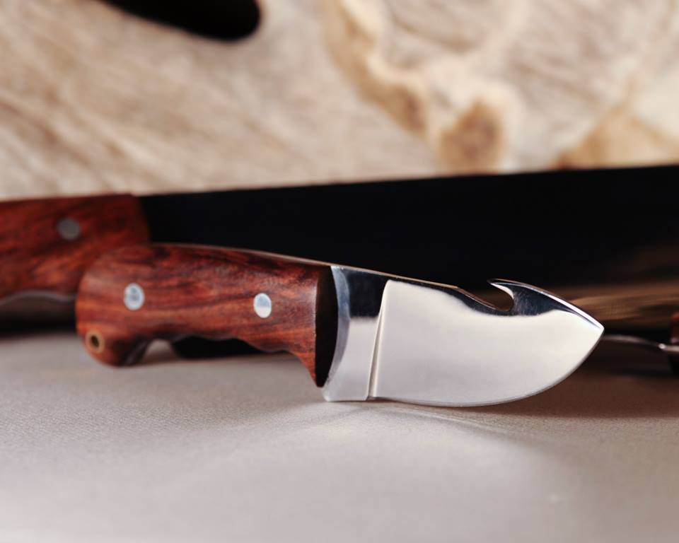 Premium Game Processing Set – 6-Piece Rosewood Handle Knife Collection with Leather Roll - Korvel