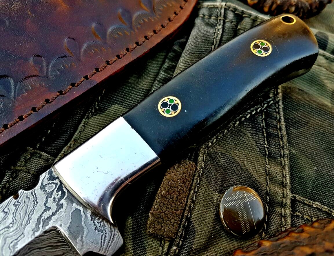 Artisan Damascus Steel Hunting and Skinning Knife - Korvel