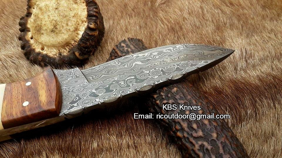 Artisan Crafted Damascus Steel Skinning Knife - Korvel