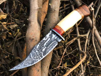 Premium Custom Damascus Steel Hunting and Skinning Knife - Korvel