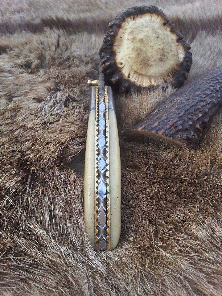 Premium Damascus Steel Folding Pocket Knife with Elegant Bone Handle - Korvel