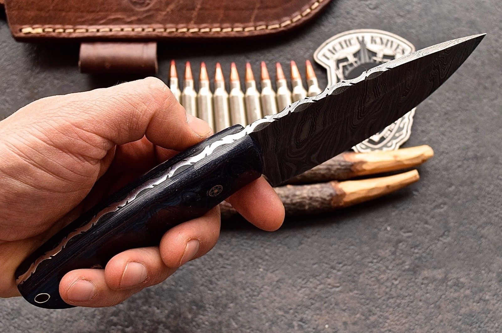 Premium Custom Handmade Wide Damascus Skinner Knife for Hunting - Korvel