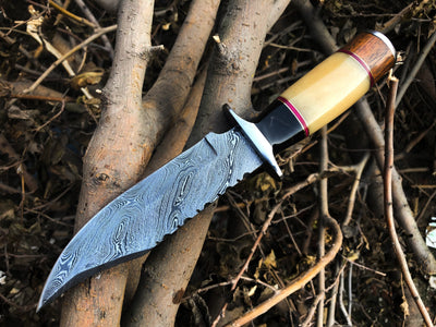 Premium Custom Damascus Steel Hunting Knife - Handcrafted Excellence - Korvel