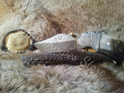 Premium Damascus Steel Folding Pocket Knife with Unique Sheep Horn Handle – The Ram’s Edge - Korvel