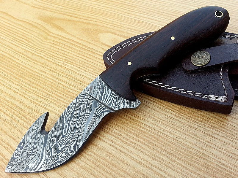 Premium Handcrafted Damascus Steel Guthook Knife - Korvel