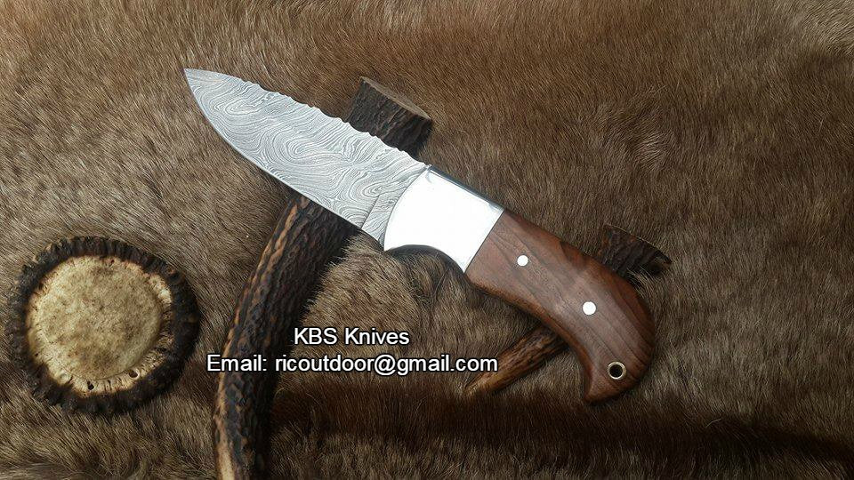 Ridgeback Hunter Custom Damascus Steel Knife - Ultimate Outdoor Companion - Korvel