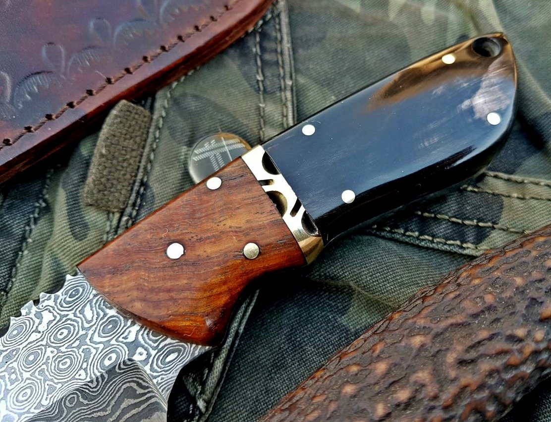 Premium Custom Damascus Steel Skinning Knife for Outdoor Adventures - Korvel