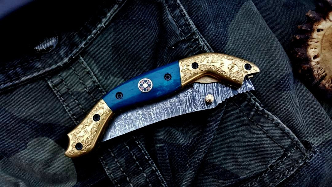 Exquisite Custom Damascus Steel Folding Knife with Bone Handle - Korvel