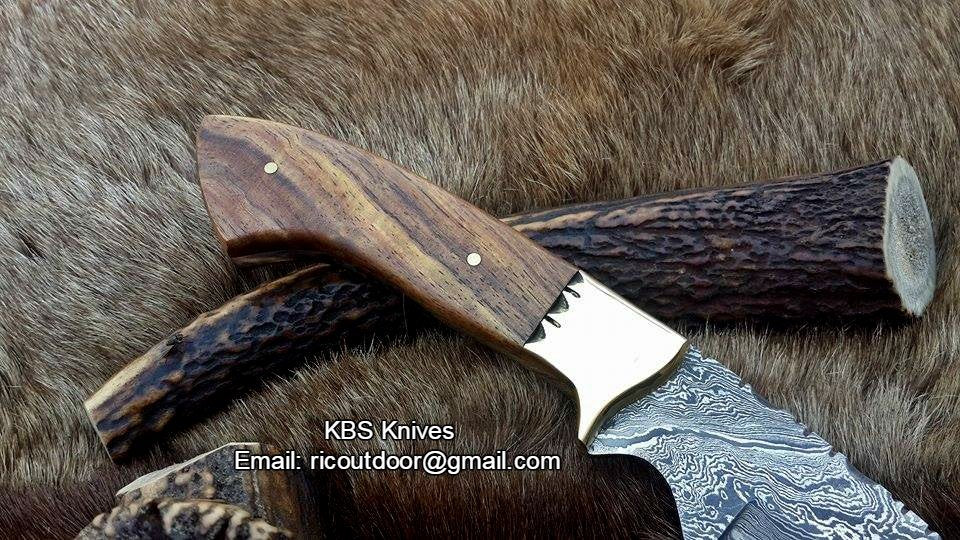 Premium Damascus Steel Hunting Knife - 9-Inch Custom Craftsmanship with Rosewood Handle - Korvel