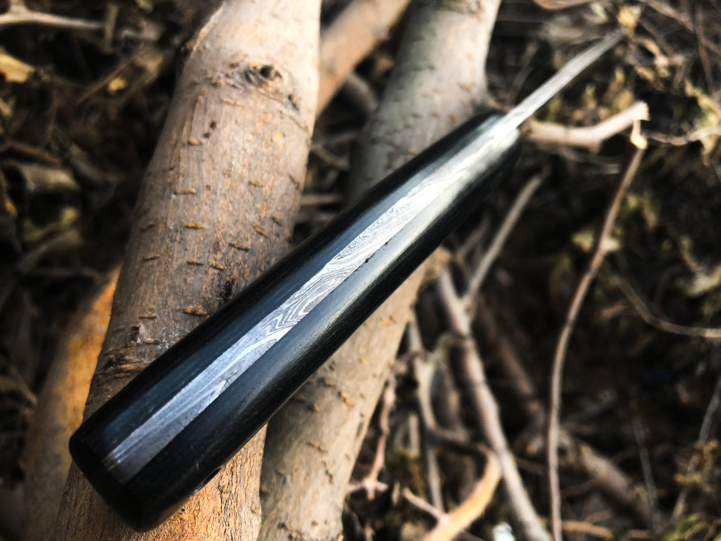 Premium Full Tang Custom Damascus Steel Hunting Knife - Korvel