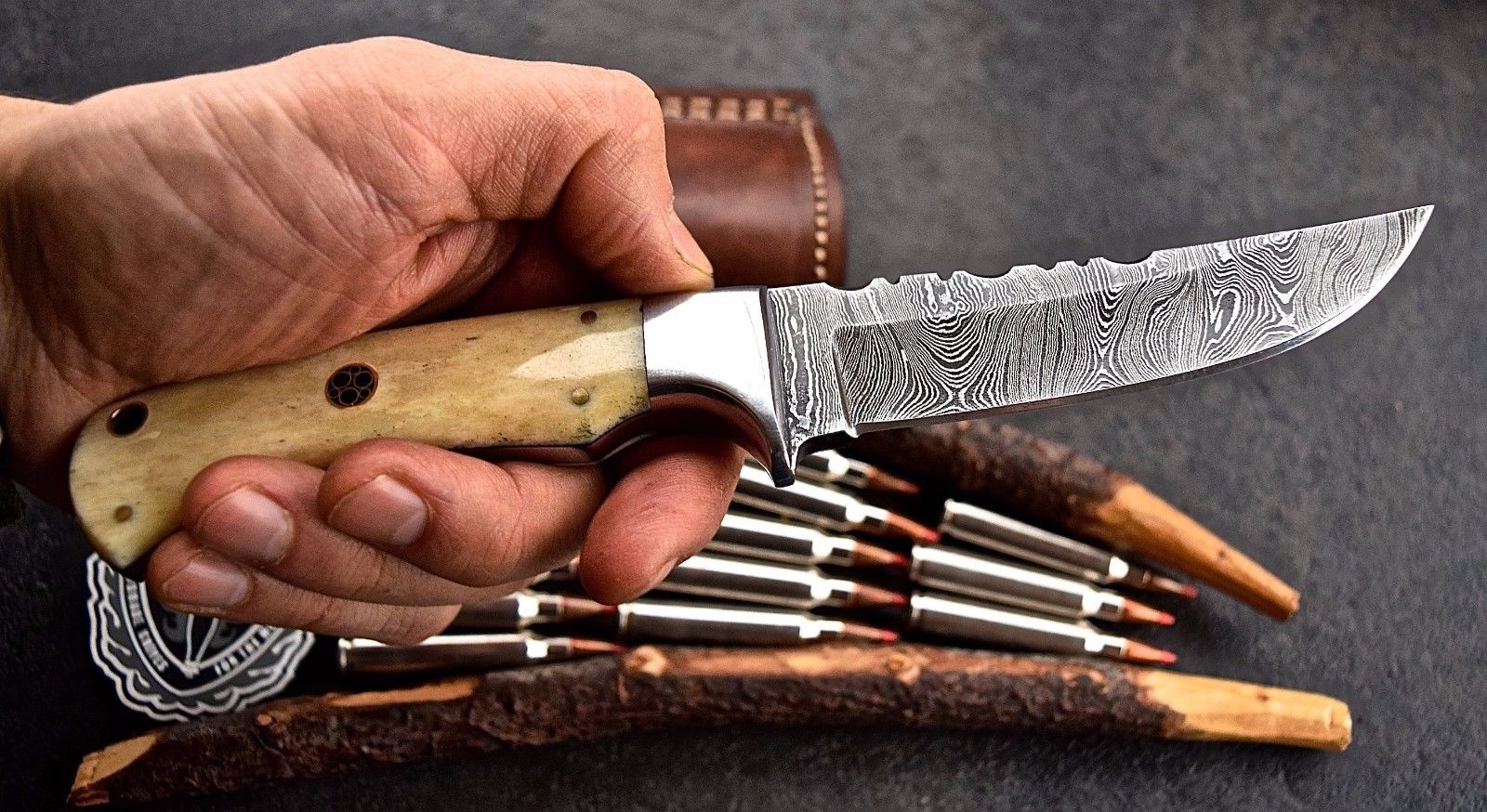 Premium Damascus Steel Hunting Knife with Camel Bone Handle - Korvel