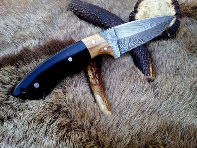Exquisite Damascus Double Edge Knife with Buffalo Horn Handle - Korvel