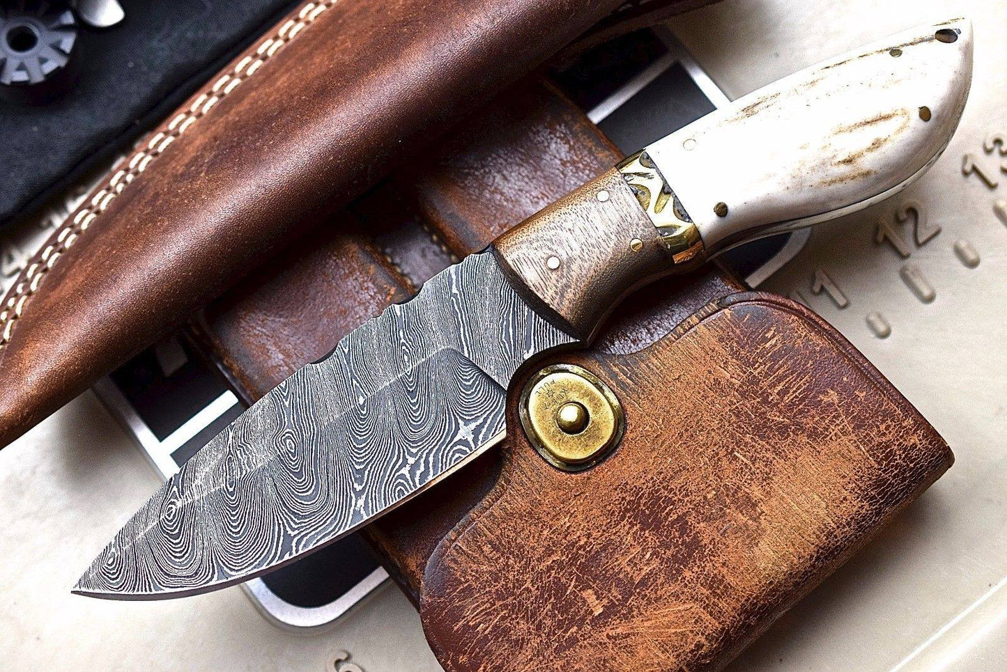 Exquisite Custom Damascus Wood Hunting Knife with New Zealand Red Stag Handle - Korvel