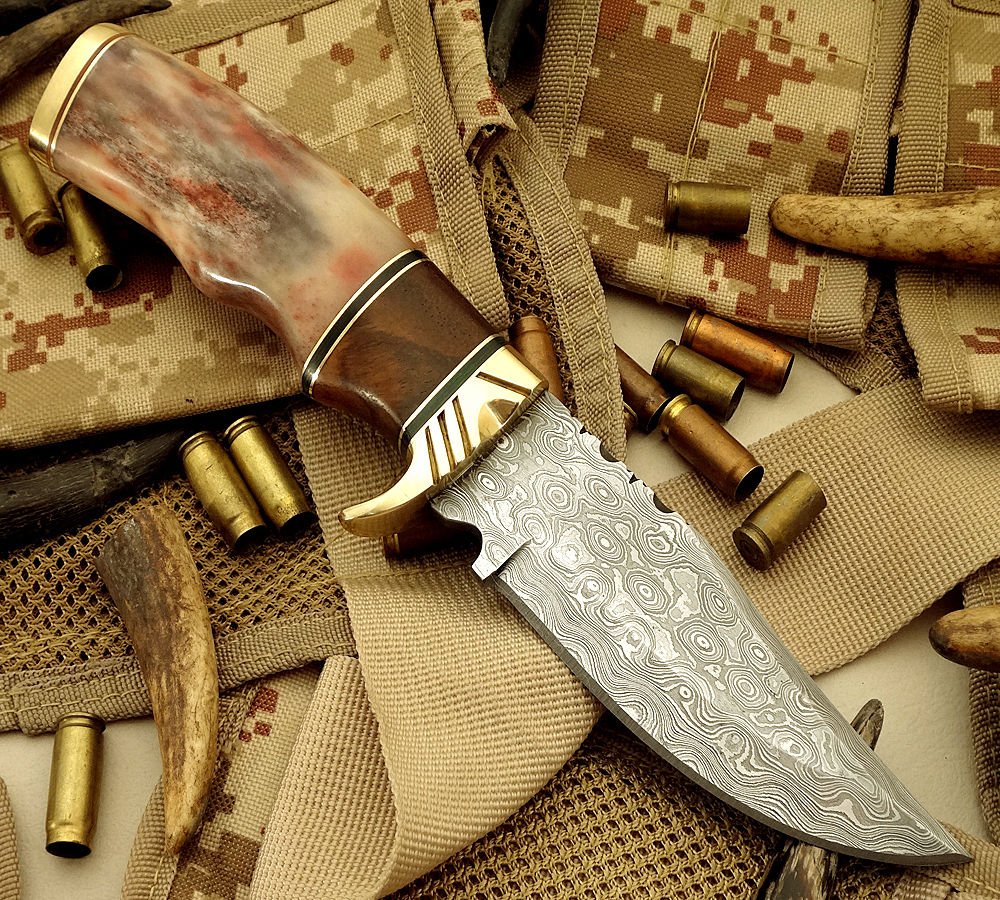 Exquisite Handmade Raindrop Damascus Steel Hunting and Skinning Knife - Korvel
