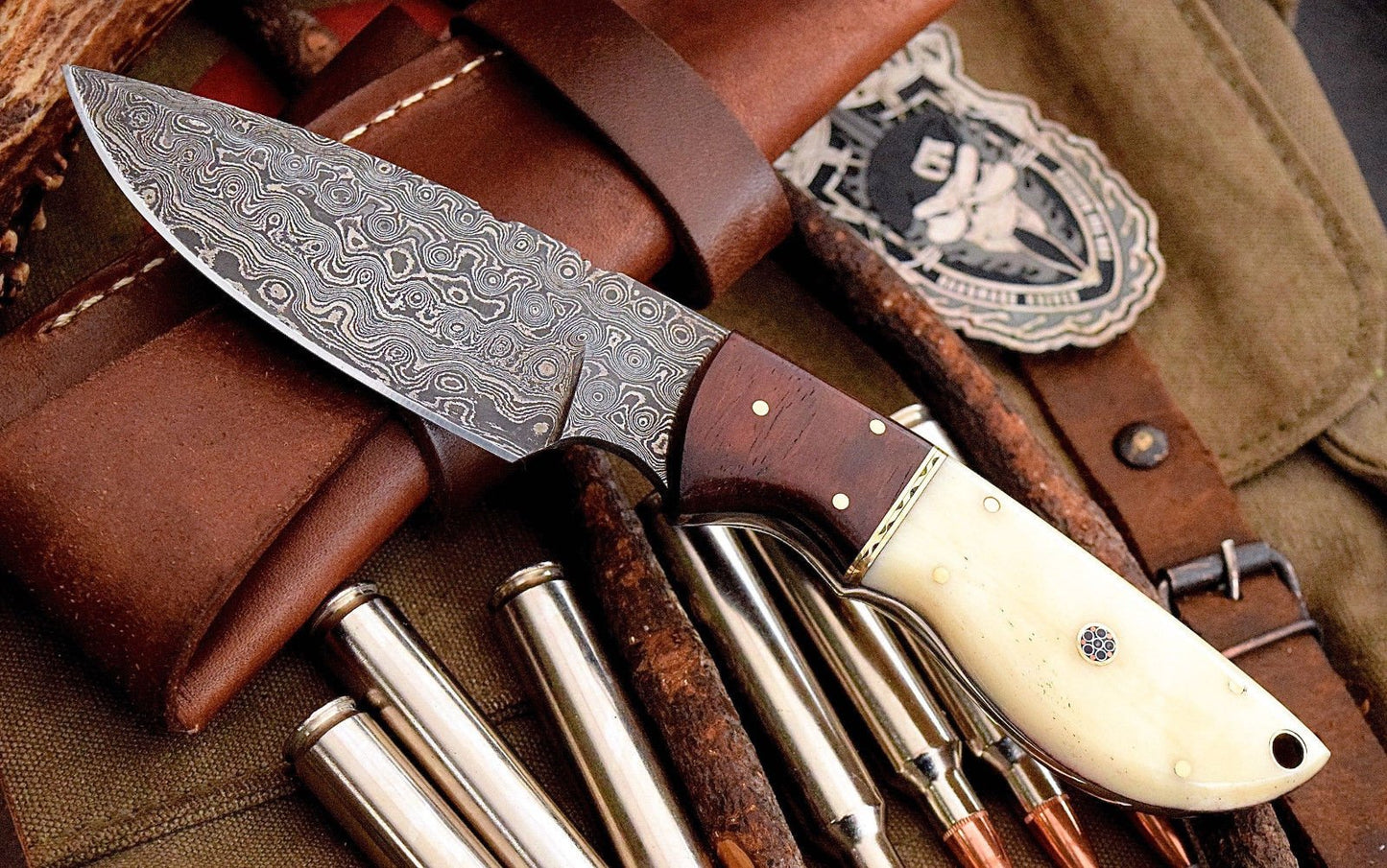 Artisan Damascus Deer Skinning Knife – Elegant Rosewood & Bone Handle, 8.5" with Leather Sheath - Korvel