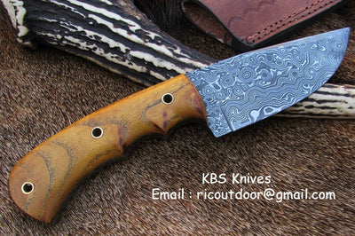 Premium 8.5-Inch Damascus Steel Skinning Knife with Elegant Wood Handle - Korvel