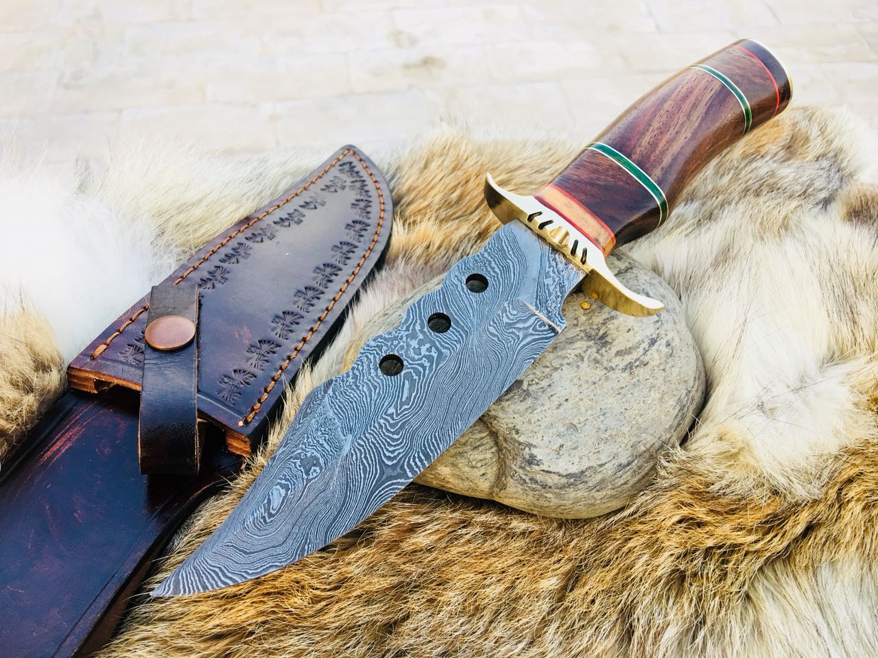 Artisan Crafted Hunting Knife with Elegant Walnut Handle - Korvel