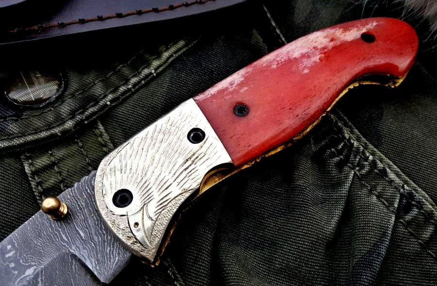 Artisan Crafted Damascus Steel Folding Pocket Knife - Korvel