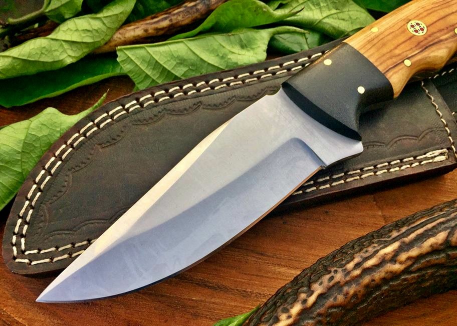 Premium Full Tang D2 Steel Custom Hunting & Camping Knife - Korvel