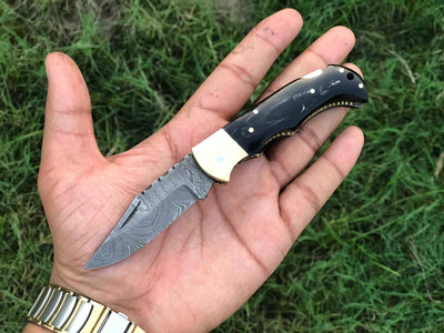 Exquisite Handmade Damascus Steel EDC Pocket Knife with Back Lock - Korvel