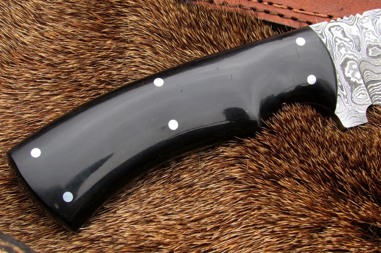 Premium Handcrafted Damascus Steel Skinning Knife - Korvel